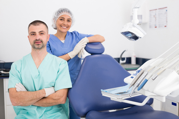 How Emergency Dentists Perform A Root Canal Retreatment